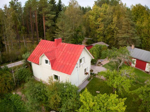 3 h + k + kh + pihasauna Jutilan kylä Mynämäki 110 m²